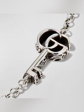GUCCI GG MARMONT KEY STERLING SILVER CHARM BRACELET